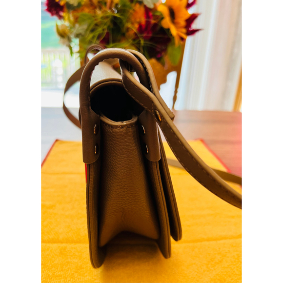 Nico and Olive tan leather crossbody bag - Picture 4 of 8